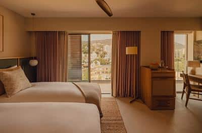 Deluxe Room with Mountain View