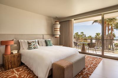 1 King Premium Garden View