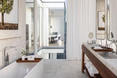Penthouse Suite