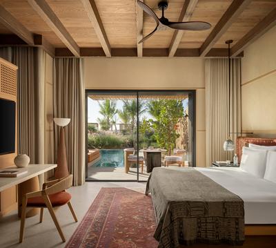 Pool Suite