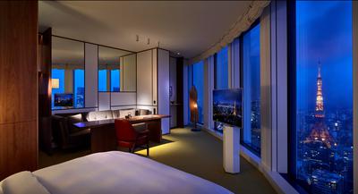 1 King Bed with Tower View Deluxe