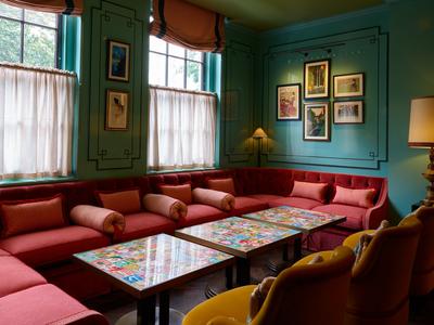 Sir Frank's Bar