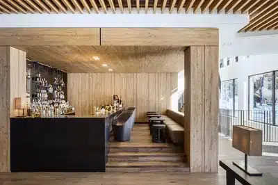 Equinox Lounge Bar