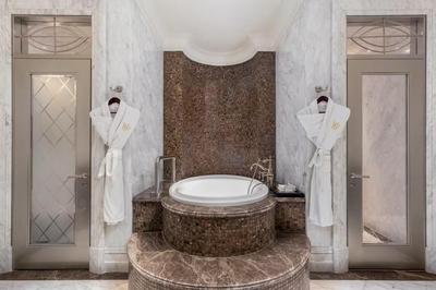 Sir Winston Churchill Suite