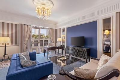 Empire Suite