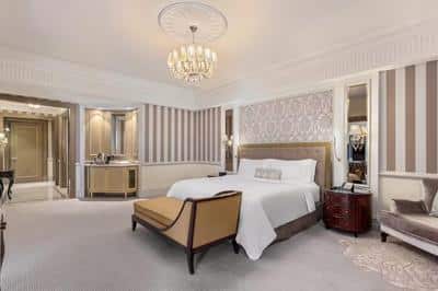 Diplomat Suite