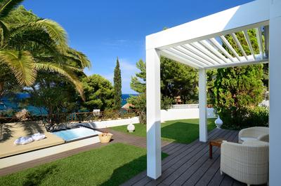 Lotus Cabana