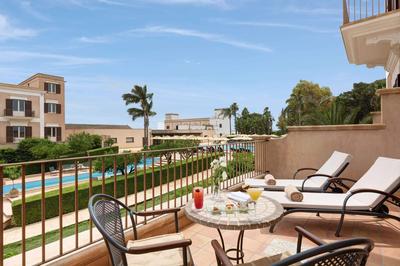Superior Junior Suite Pool View