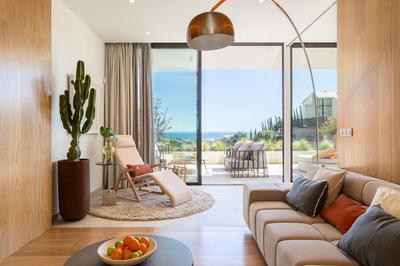 Leiro Residences Two Bedroom Suite with Jacuzzi