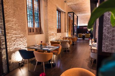 Balbuena & Huertas Restaurant