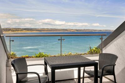 Deluxe Terrace Room