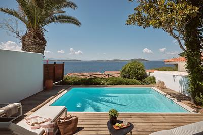 Two Bedroom Bungalow Sea View Private Pool