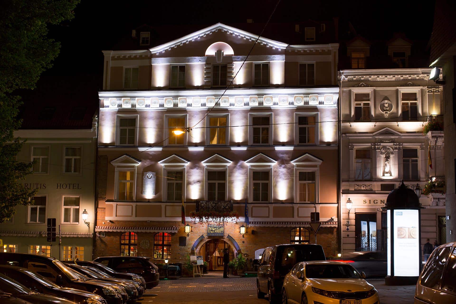 NARUTIS Hotel