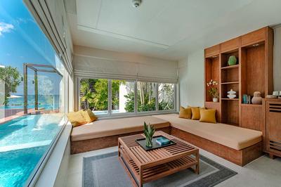 4 Bedroom Beachfront Villa