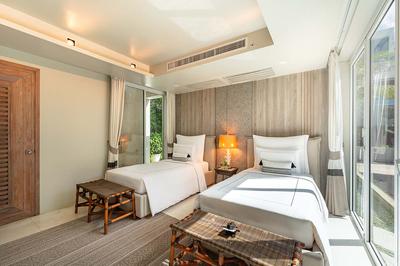 4 Bedroom Beachfront Villa