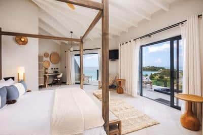 Ocean View Studio with Jacuzzi