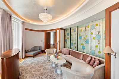 Diplomat Suite