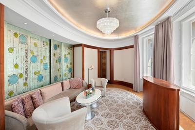 Diplomat Suite