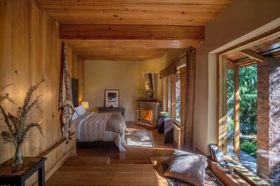 Musk Rose Lodge Room