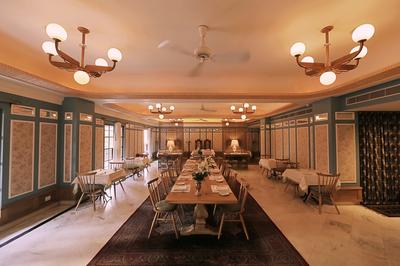 Pearls and Chiffon Restaurant