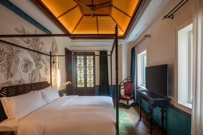 Huang Yan Suite