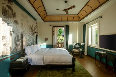 Deluxe View Room