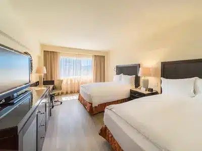 2 Double Classic Club Lounge Access
