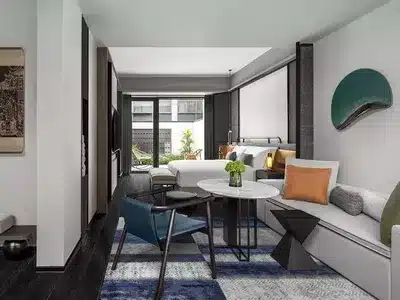 1 King Premium Outdoor Living Area