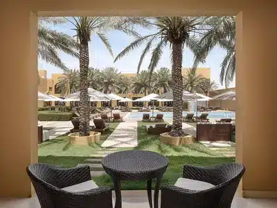 1 King Deluxe Resort Access