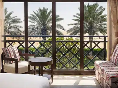 1 King Deluxe Desert View