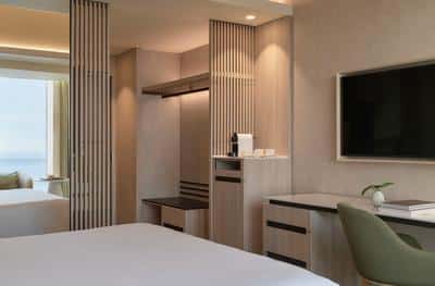 1 King Bed Standard