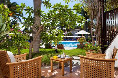 Double Room Deluxe with Pool View