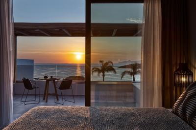 Sunrise Sea View Room