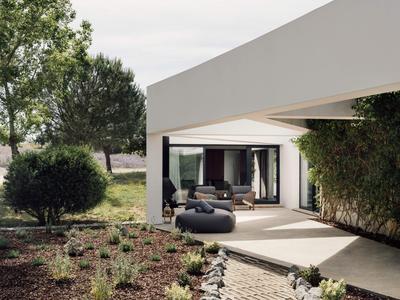 Three Bedroom Land Suite