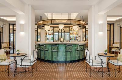 Lobby Bar