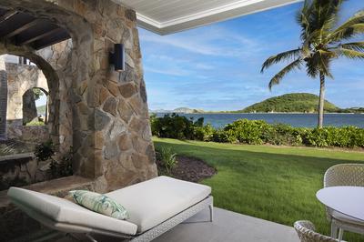 Beachfront Junior Suite