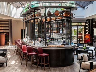 Lounge Bar Le Nego Chin