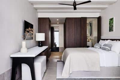 Panoramic Room with Shared Pool