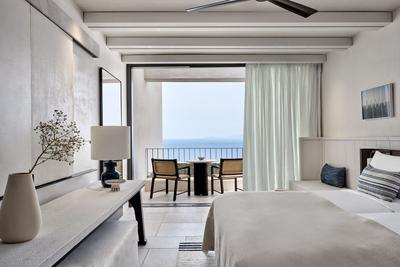 Panoramic Room