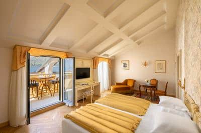 Deluxe Room With Lake View