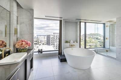 Chairman Suite - Pinnacle Tower