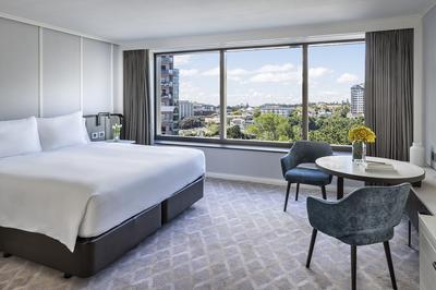 Premier Room Kitchenette - Pinnacle Tower