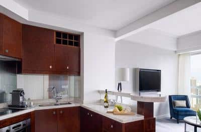 Club One-Bedroom Suite With Kitchen