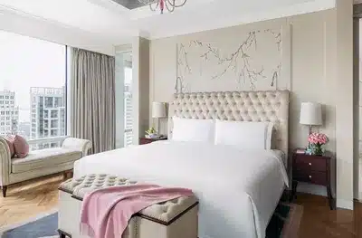 Honeymoon Suite