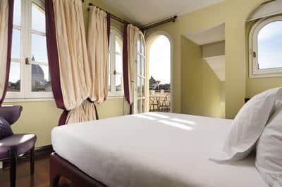 Honeymoon Suite