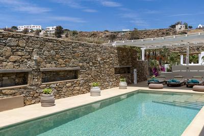 Diplomatic Villa - 9 Bedrooms