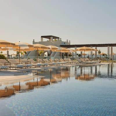 Poolside Dining