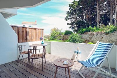 Superior Terrace Room