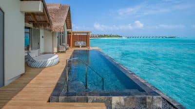 2 Bedroom Overwater Pool