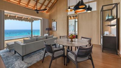 2 Bedroom Overwater Pool